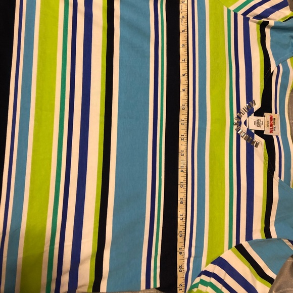 Cute striped top ❤️ - Picture 4 of 5